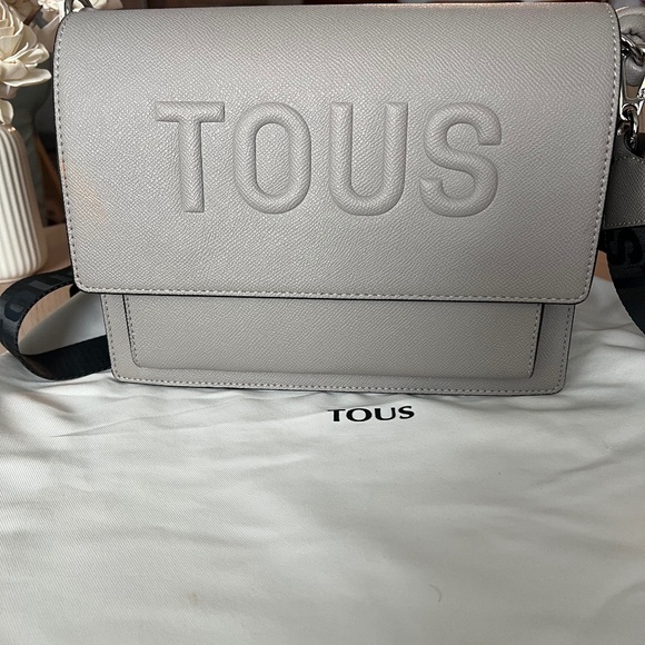 TOUS Gray Handbag & Crossbody – Lightly Used – Excellent Condition - Picture 4 of 4